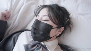 Onlyfans极品白虎网红小姐姐NANA 女高中生和老师的故事